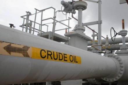 Oil prices rise on Venezuelan supply troubles, but US output surges; Brent crude hovers around $75 a barrel