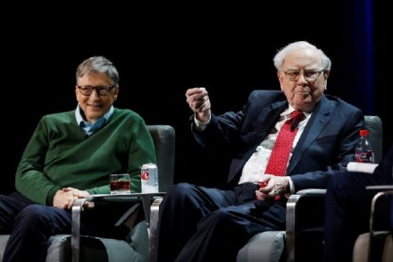 When Warren Buffett, Bill Gates go to candy store, they share sweet memories of their humble beginnings When Warren Buffett, Bill Gates go to candy store, they share sweet memories of their humble beginnings