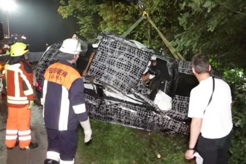 BMW 8-Series test vehicle crashes in Germany, passenger dies on the spot