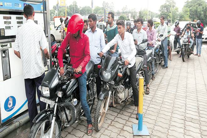 oil prices, Niti Aayog, Rajiv Kumar, SUUTI, fiscal balance , ONGC, petrol prices, Unit Trust of India