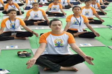 Krishna Chandak, co-founder of TEGO and Anushka Parwani, Celebrity Trainer and Founder of Anshuka Yoga Classes and Yogalates, share some points to look out for before choosing a mat. (Representative image: PTI)
