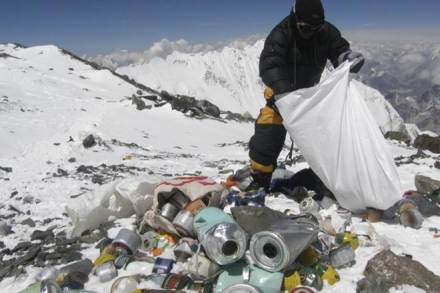 mount everest, mount everest base camp trek, mount everest in hindi, mount everest images, height of mount everest, everest, mount everest trek, mount everest rubbish dump, rubbish, mount everest height