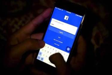 Facebook said it will open up the fan subscription feature to more creators. (Reuters)