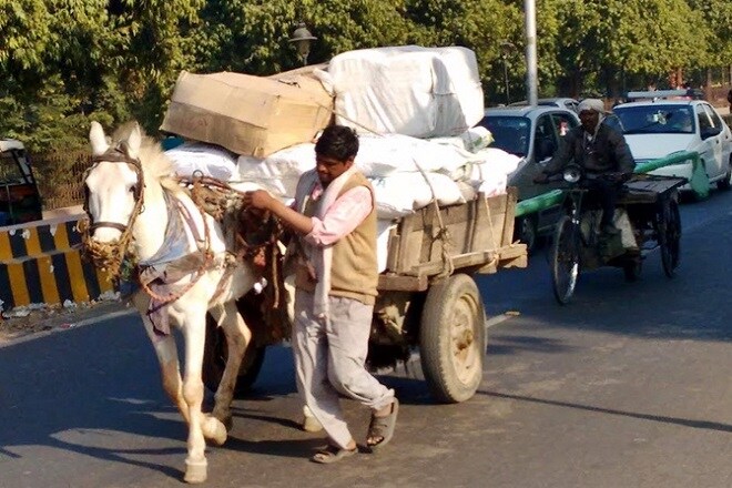 GST evasion: Indian traders have found this ingenious tactic to dodge e-way bill system