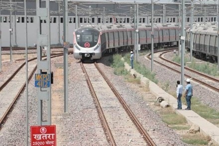 MMRDA, Bombay High Court, Metro 2B line, decision, technical,elevated metro, The Gulmohar area society, Metro III Colaba-Seepz line, time, price