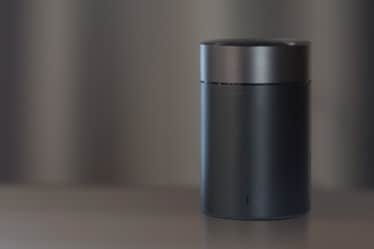 Mi Pocket Speaker 2 is a wireless speaker that can be paired with any smartphone