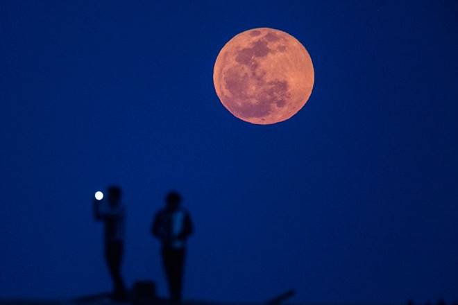 What is Blood Moon, Blood Moon, blood moon 2018, blood moon meaning, blood moon 2018 india, blood moon 2018 date, blood moon 2018 prophecy, blood moon 2018 facts, blood moon 2018 news