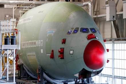 Singapore Airlines launched A380 services in December 2007, but returned the first two aircraft to their German financiers some 10 years later after deciding not to extend their lease. (Reuters) Singapore Airlines launched A380 services in December 2007, but returned the first two aircraft to their German financiers some 10 years later after deciding not to extend their lease. (Reuters)