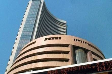 Sensex, Nifty rise to new highs on foreign fund inflows.