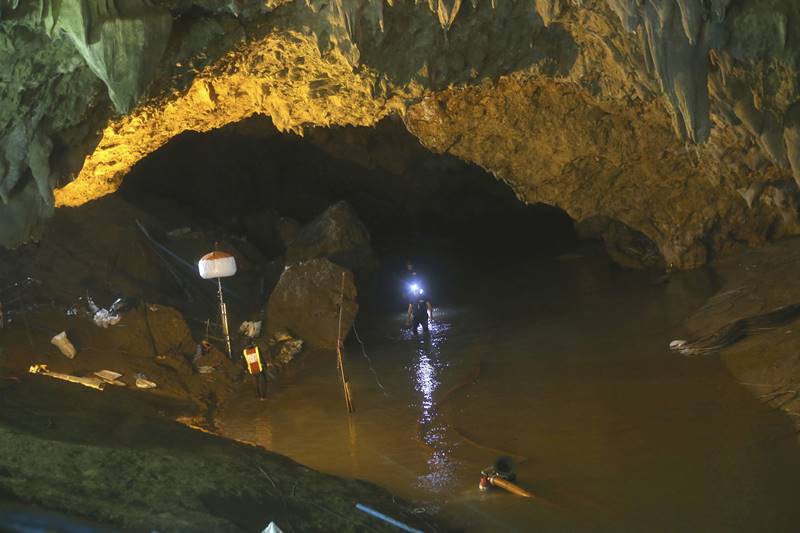 thailand cave rescue, thailand cave rescue operation, Thai football team, Thai football team trapped, Tham Luang, Tham Luang cave, thailand, SEAL diver, Thai Navy, world news, latest photos