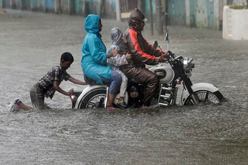 mumbai rains, mumbai weather, mumbai temperature, mumbai rain news, mumbai rainfall, mumbai rainfall today, mumbai rains photos, mumbai rains pictures, mumbai rains pti, mumbai rains 2018, Thane, Palghar, Raigad, kalyan, kings circle, kurla