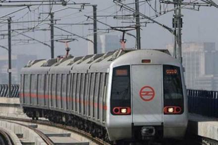 DMRC, Metro employees, metro rules, metro services, Delhi Metro Rail Corporation, High Court, CISF, violation of service rules, railways