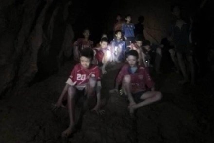 soccer team, thai soccer team, thailand cave, thailand cave search, Thai navy SEALs, thai soccer team goes missing, world news