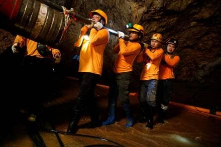 thai cave rescue, thailand cave rescue, thai rescue, thai boys rescue, thailand boys rescue, boys rescued from thailand, thailand football team, thai football team, world news