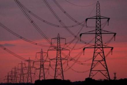 In 2017-18, the peak power deficit was 2 per cent while overall electricity deficit was 0.7 per cent across the country. (Reuters)