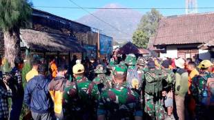 Indonesia quake, lombok, earthquake, indonesia earthquake, world news