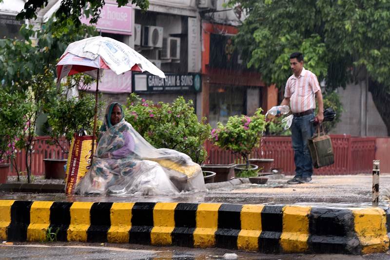 delhi weather, delhi weather today, delhi weather today rain, delhi weather today forecast, delhi ncr weather forecast today, delhi rain, delhi rain news, delhi rain today, delhi rain forecast, delhi rain now, delhi rain pics, delhi rain pics today, delhi rain images, rain in delhi, rain in delhi NCR 2018, rain in delhi news, rain in delhi today news