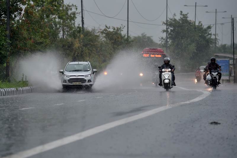 delhi weather, delhi weather today, delhi weather today rain, delhi weather today forecast, delhi ncr weather forecast today, delhi rain, delhi rain news, delhi rain today, delhi rain forecast, delhi rain now, delhi rain pics, delhi rain pics today, delhi rain images, rain in delhi, rain in delhi NCR 2018, rain in delhi news, rain in delhi today news