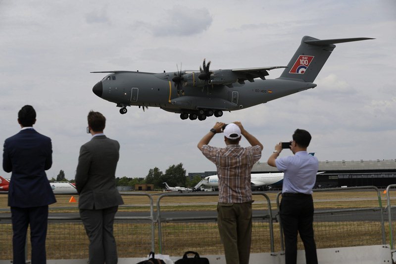 farnborough, farnborough air show, farnborough airshow 2018, farnborough international airshow 2018, farnborough air show photos, farnborough airshow pictures, farnborough international airshow pictures, pics at farnborough airshow