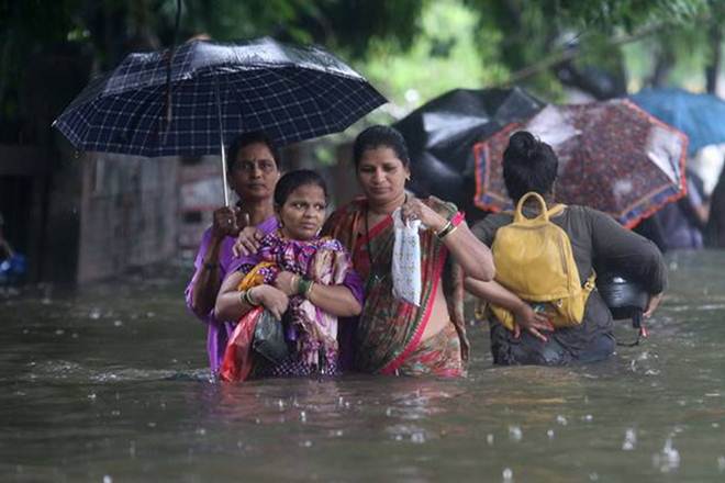 Over 1,600 people die every year due to floods, affecting nearly 32 million people. More than 92,000 cattles are lost every year, seven million hectares of land is affected, and damage is over Rs 5,600 crore. (IE)