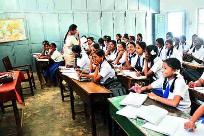 It stresses improvement in quality of teaching, syllabus and textbooks and augmenting financial resources for the state-run primary education system.