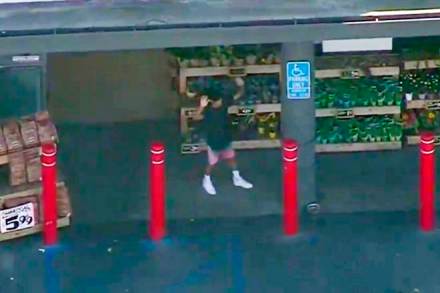 los angeles supermarket, Trader Joes, silver lake, donald trump, los angeles grocery store, silver lake supermarket, los angeles gunman, us shooting, los angeles store, silver lake store gunman, los angeles store gunmen, los angeles hostage, supermarket hostage los angeles, trader joes hostage los angeles supermarket, Trader Joes, silver lake, donald trump, los angeles grocery store, silver lake supermarket, los angeles gunman, us shooting, los angeles store, silver lake store gunman, los angeles store gunmen, los angeles hostage, supermarket hostage los angeles, trader joes hostage