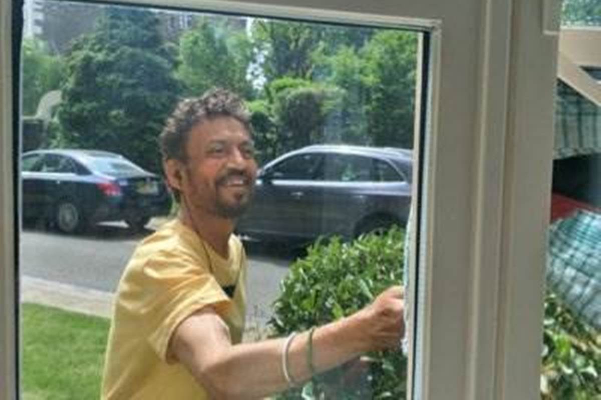 The new photo of Irrfan Khan (Twitter) The new photo of Irrfan Khan (Twitter)