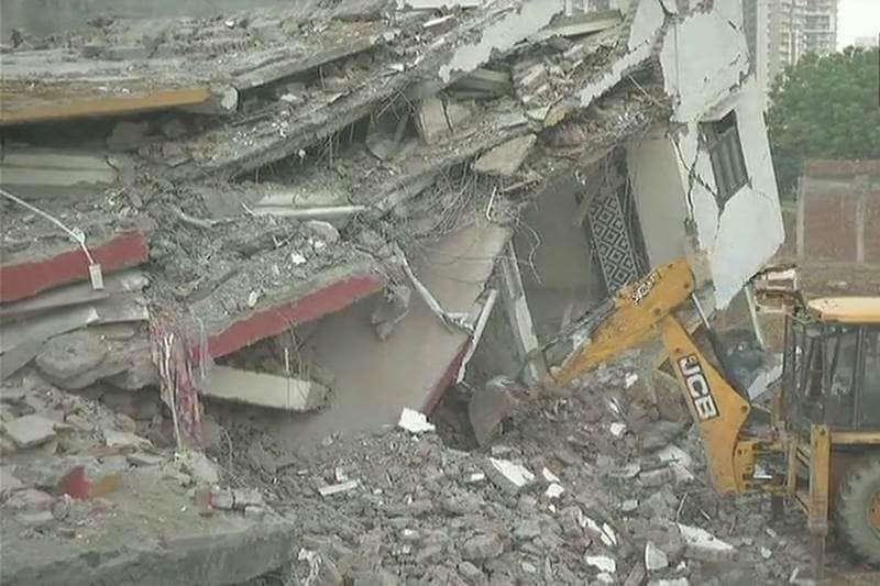 building collapse, building collapse in greater noida, building collapse in shahberi, building collapse video, building collapse today, building collapse photos, building collapse pics, building collapse pictures, building collapse in noida, building collapse in noida today, noida building collapse, greater noida building collapse, greater noida, gr noida news