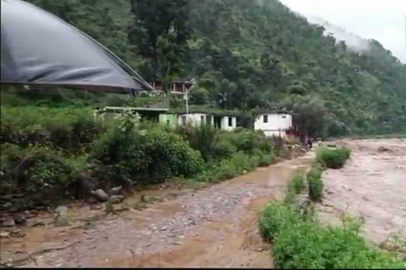 Rain in delhi, rain in india, monsoon in india, monsoon across in india, rains in india pics, pics of monsoon in india