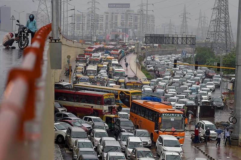 Rain in delhi, rain in india, monsoon in india, monsoon across in india, rains in india pics, pics of monsoon in india