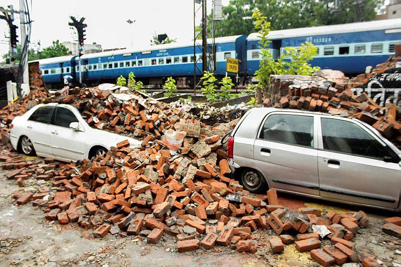 Rain in delhi, rain in india, monsoon in india, monsoon across in india, rains in india pics, pics of monsoon in india