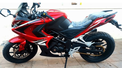Pakistani-Chinese bike Sigma Lion is a shocking copy of Bajaj Pulsar RS200 for 3 lakh!