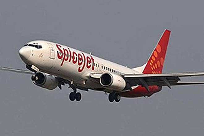 Spicejet Mega Monsoon Sale extended! Book flight tickets for just Rs 999; check details