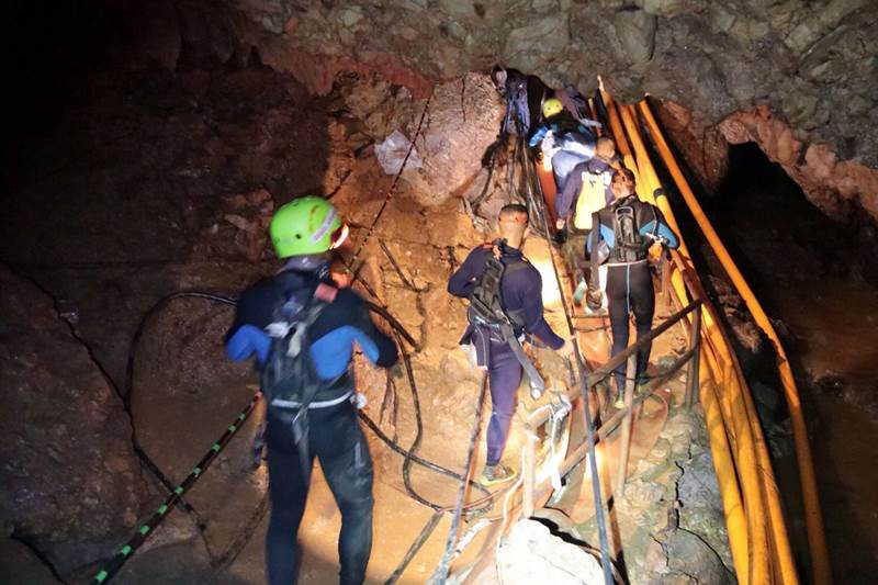 thailand cave rescue pictures, thailand cave rescue photos, thai cave rescue pictures, thai cave rescue, thailand cave rescue, thai cave incident, thai navy seal, thai soccer team rescue, thailand cave rescue story