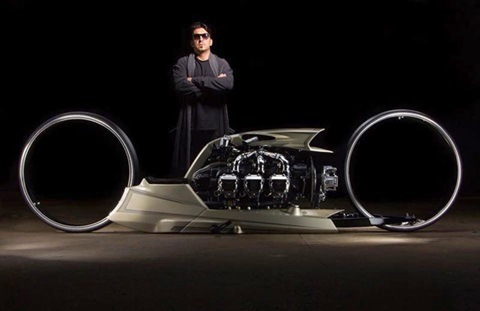 Insane yet artistic TMC Dumont motorcycle has a Rolls-Royce aircraft engine!