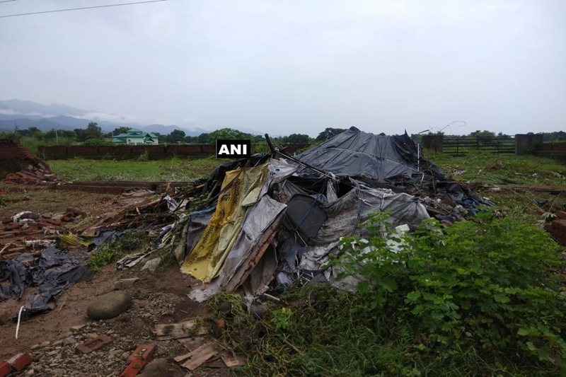 himachal pradesh weather today, himachal landslide, himachal landslide pics, uttarakhand landslide, shimla, jammu and kashmir, jammu kashmir weather today, jammu srinagar highway, jammu srinagar highway status, landslide in shimla, landslide in himachal, landslide in himachal pradesh 2018