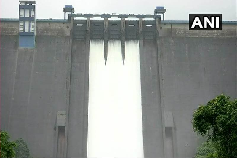 kerala rain news, kerala rain update, kerala rain photos, kerala rain images, kerala rain idukki dam, idukki dam water level latest, idukki dam images, kerala floods images, kerala floods update, kerala floods news, kerala latest news, kerala news today