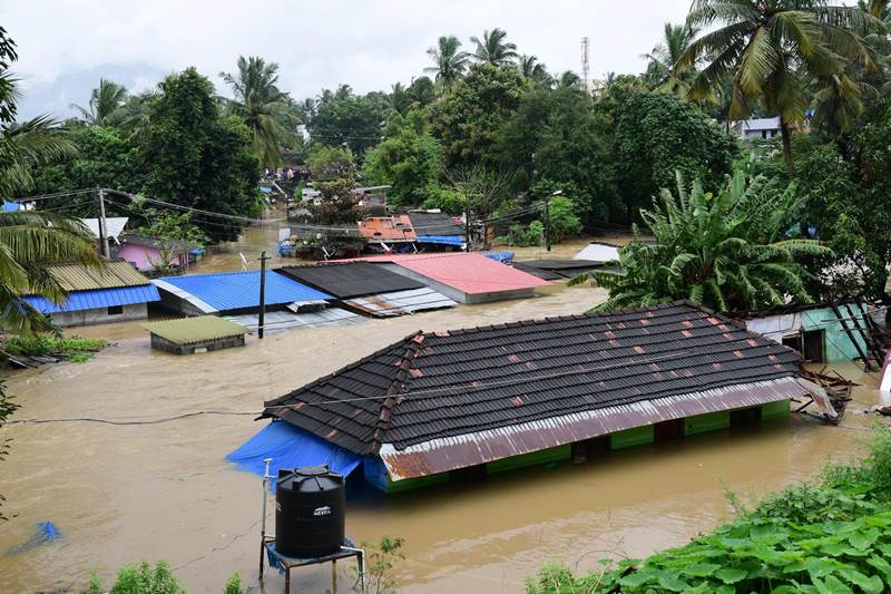 kerala rain news, kerala rain update, kerala rain photos, kerala rain images, kerala rain idukki dam, idukki dam water level latest, idukki dam images, kerala floods images, kerala floods update, kerala floods news, kerala latest news, kerala news today