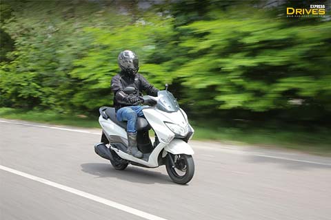 Suzuki Burgman Street Road Test Review: Suzuki’s MAXI-mum scooter worth extra cash?