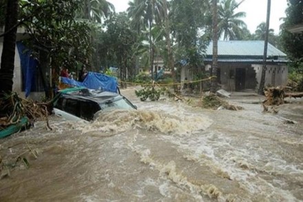 Heavy rainfall in the last three months in Kerala left 370 people dead and 780,000 displaced due to floods and landslides. Heavy rainfall in the last three months in Kerala left 370 people dead and 780,000 displaced due to floods and landslides.