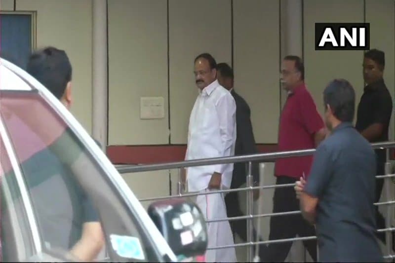 atal bihari vajpayee, atal bihari vajpayee latest news, atal bihari vajpayee AIIMS, atal bihari vajpayee photo, atal bihari vajpayee death news, atal bihari vajpayee passed away, atal bihari vajpayee latest pic, atal bihari vajpayee recent pictures, narendra modi