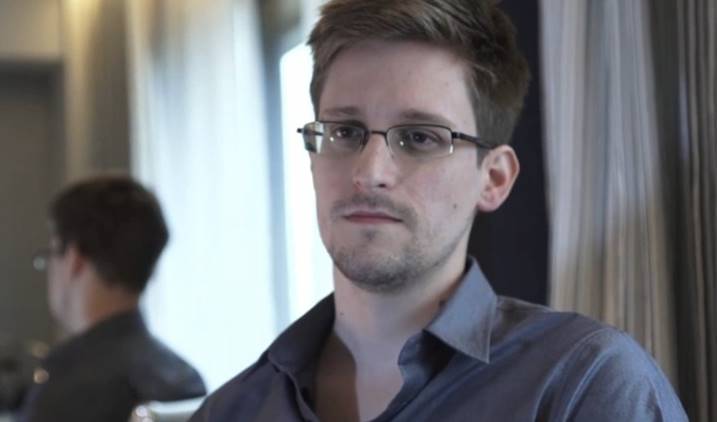 edward snowsen , aadhaar