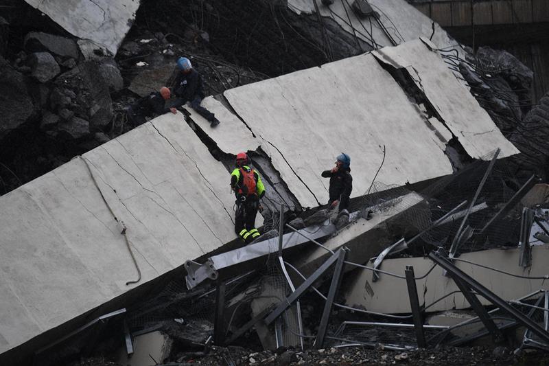 genoa bridge collapse, genoa bridge collapse pictures, genoa bridge collapse photos, genoa bridge collapse images, genoa bridge collapse pics, italy bridge collapse, italy bridge collapse pictures, bridge collapse in italy, morandi bridge collapse