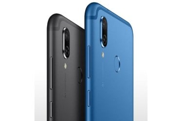 Honor Play has a notch on the top of the display