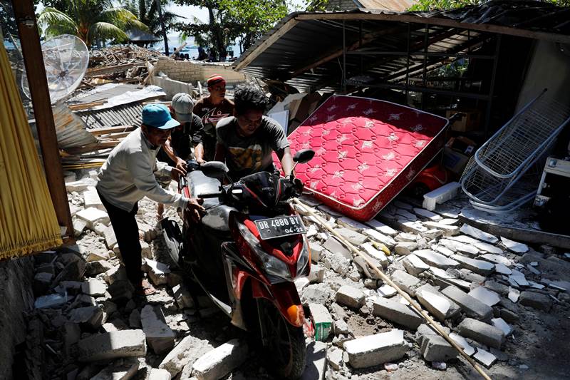 indonesia earthquake, indonesia earthquake today, indonesia earthquake today 2018, indonesia earthquake today tsunami warning, indonesia earthquake today news, indonesia earthquake today bali, lombok island, lombok earthquake, lombok indonesia, indonesia earthquake pictures, indonesia earthquake pics, indonesia earthquake news