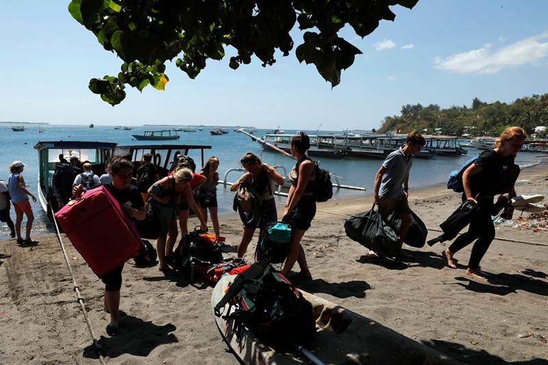 indonesia earthquake, indonesia earthquake today, indonesia earthquake today 2018, indonesia earthquake today tsunami warning, indonesia earthquake today news, indonesia earthquake today bali, lombok island, lombok earthquake, lombok indonesia, indonesia earthquake pictures, indonesia earthquake pics, indonesia earthquake news