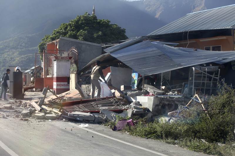 indonesia earthquake, indonesia earthquake today, indonesia earthquake today 2018, indonesia earthquake today tsunami warning, indonesia earthquake today news, indonesia earthquake today bali, lombok island, lombok earthquake, lombok indonesia, indonesia earthquake pictures, indonesia earthquake pics, indonesia earthquake news