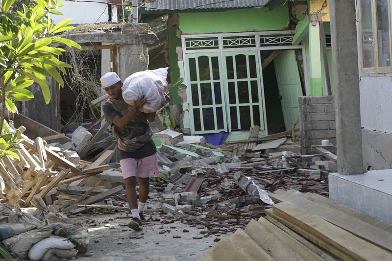 indonesia earthquake, indonesia earthquake today, indonesia earthquake today 2018, indonesia earthquake today tsunami warning, indonesia earthquake today news, indonesia earthquake today bali, lombok island, lombok earthquake, lombok indonesia, indonesia earthquake pictures, indonesia earthquake pics, indonesia earthquake news
