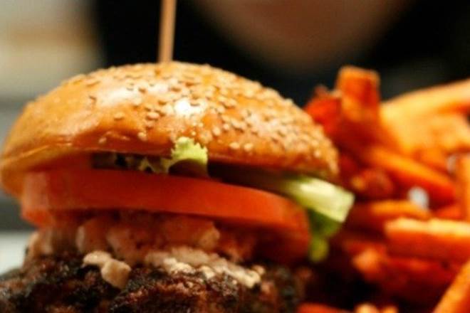 Junk food, junk food in college, junk food ban, junk food banned, healthier lifestyle, healthy lifestyle, junk food on campuses, education news