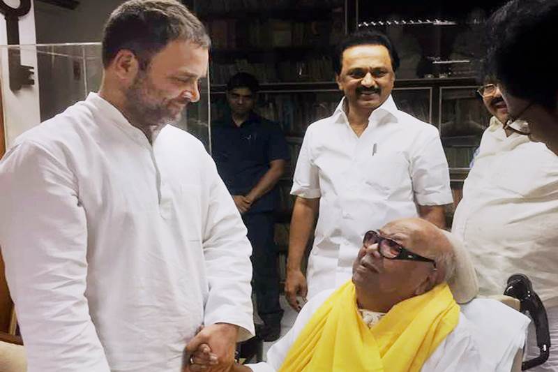 modi karunanidhi, family of karunanidhi, m karunanidhi, karunanidhi death, dayalu ammal, rajathi ammal, mk stalin, narendra modi, kanimozhi, karunanidhi photos gallery, karunanidhi pics, karunanidhi photos, karunanidhi photos today, karunanidhi old photos